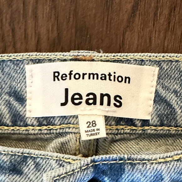 Reformation Val 90’s Mid Rise Straight Jeans Rigid Denim - Picture 3 of 10